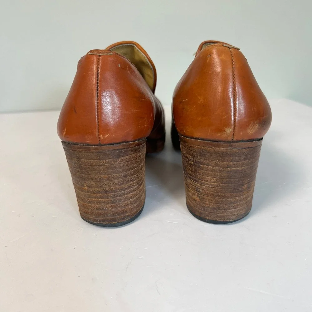 VTG 70s  Hippie Platform Loafers Size 9 Tan Leather Block Heel Argentina Verde
